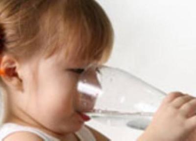 کاهش آب بدن کودک