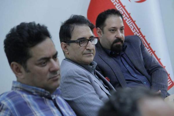 جمعی از منتقدان سینمای ایران با مدیرعامل بنیاد سینمایی فارابی ملاقات و گفت وگو کردند